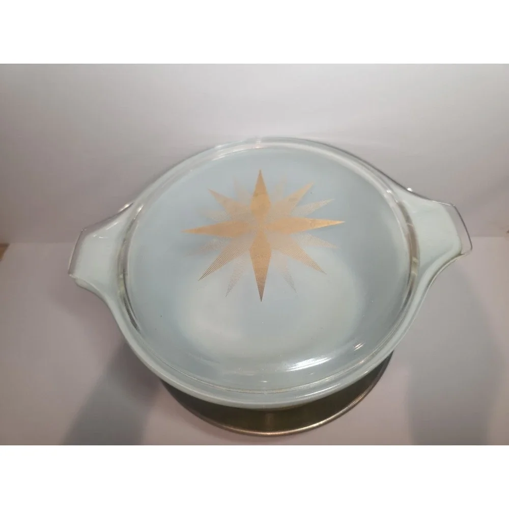 RARE - PYREX Zodiac Green Round Glass Casserole Bowl 2 1/2 QT with Lid & Stand